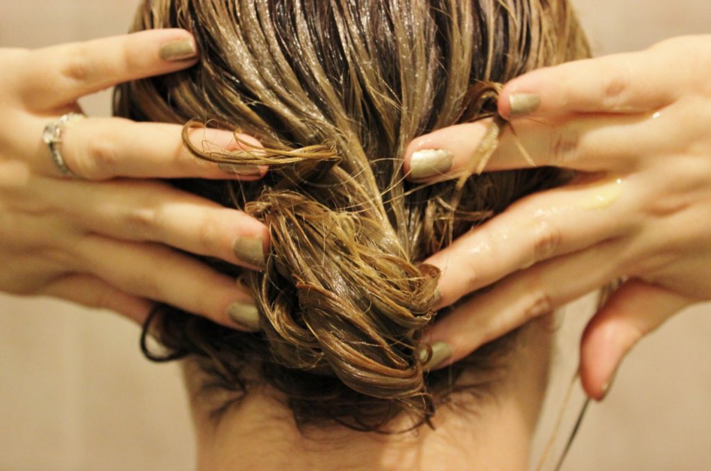 Выпадение волос лечение в домашних условиях видео